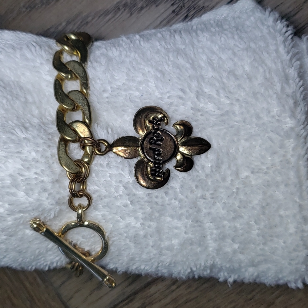Hard Rock Gold Tone Chain Bracelet